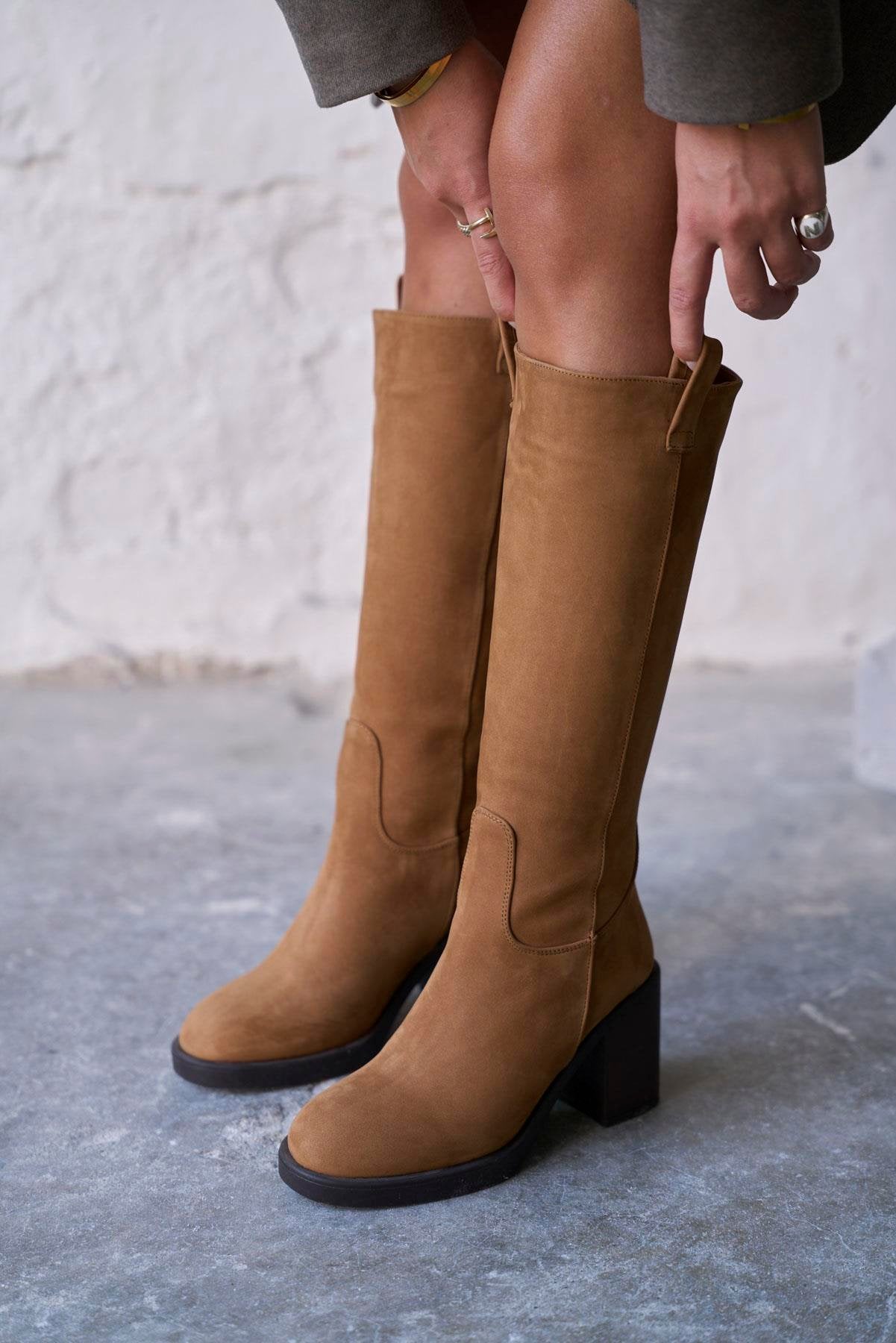 Senica - Kožne Ženske Čizme