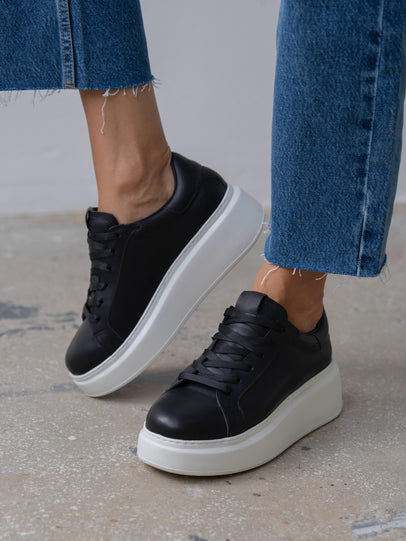 Varen - Kožne Ženske Patike