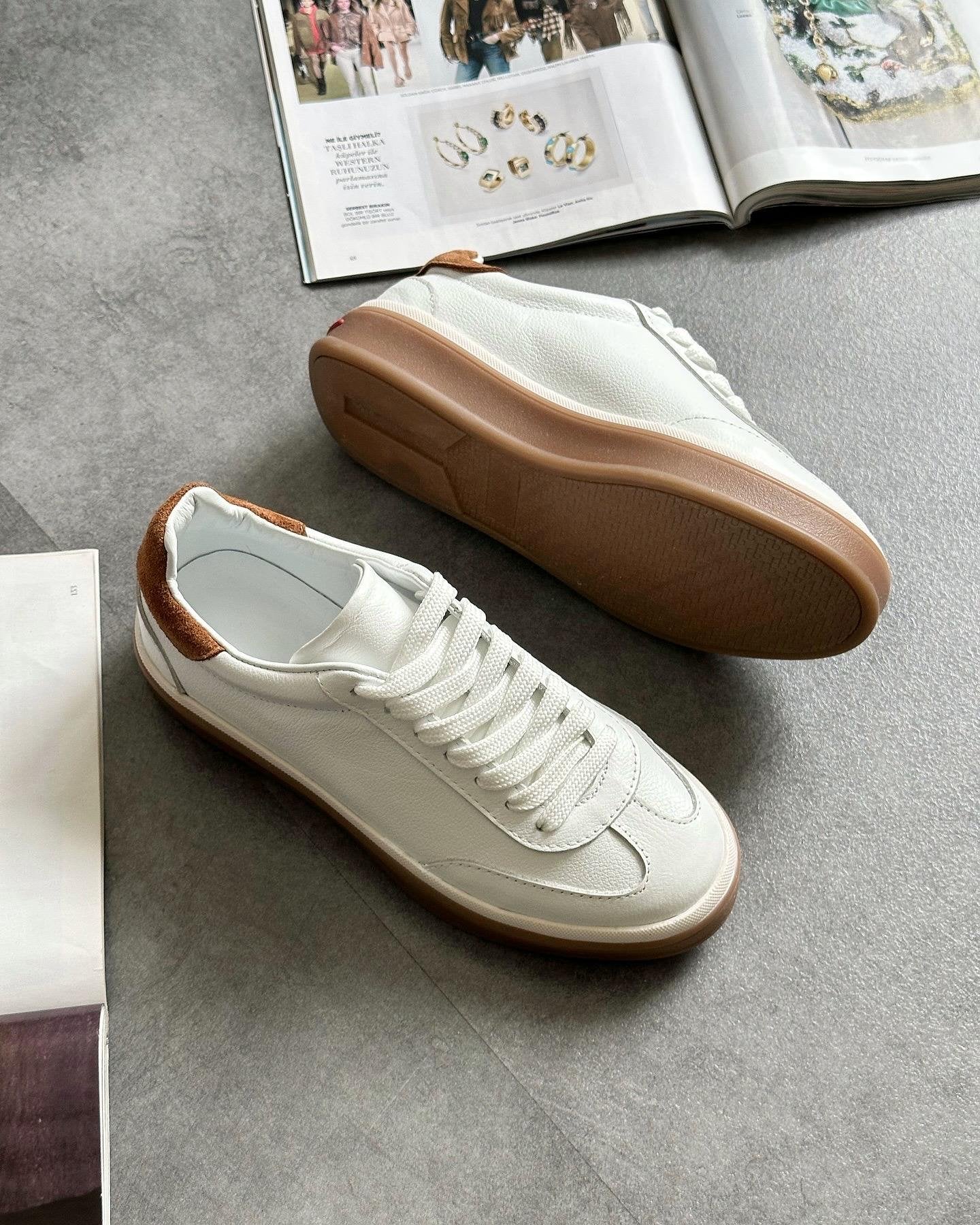 Verona - Kožne Ženske Patike